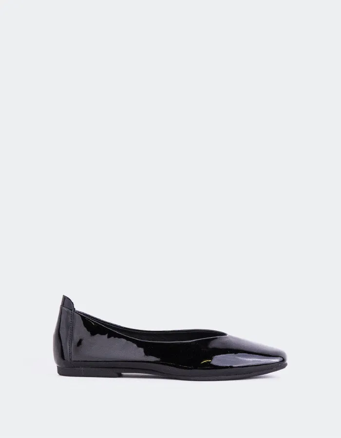 Scot Black Patent sold by L'Intervalle