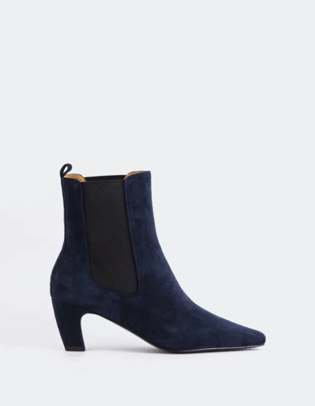 Cartago Navy Suede sold by L'Intervalle