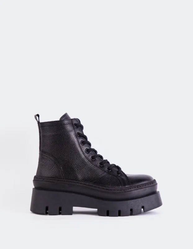 Zahra Black Leather sold by L'Intervalle