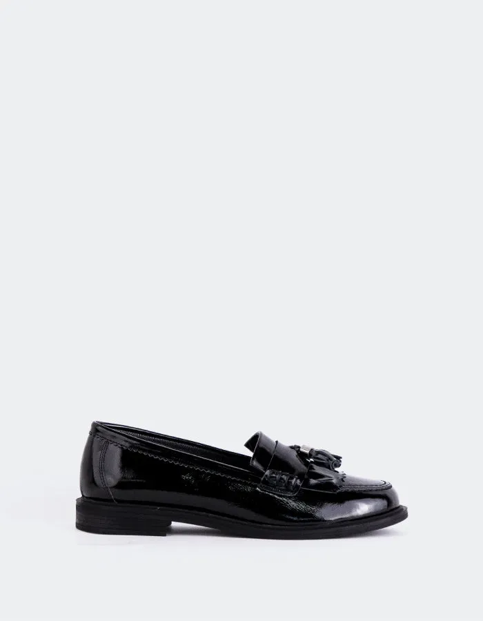 Amani Black Patent sold by L'Intervalle