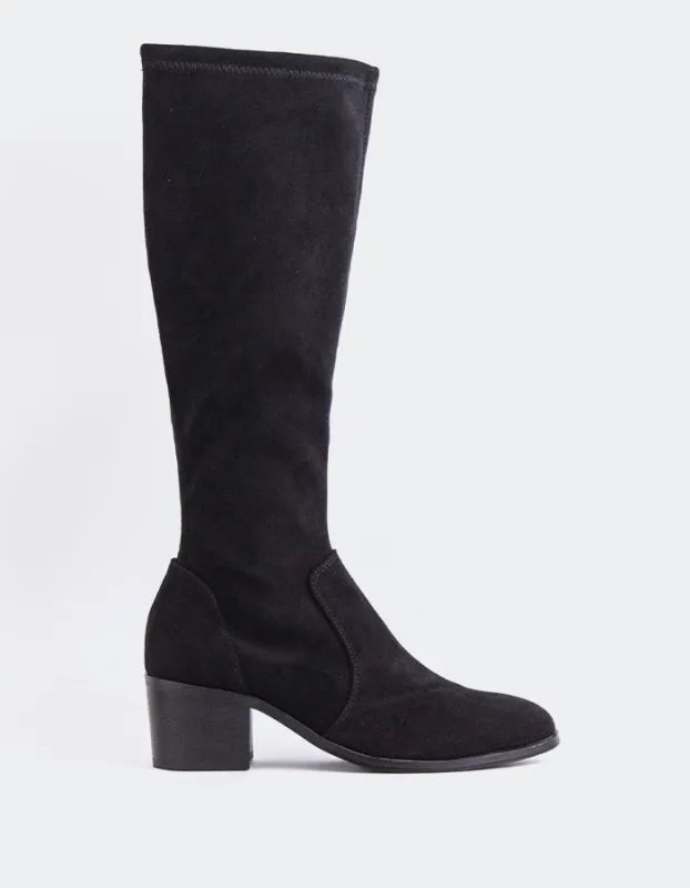 Uvita Black Stretch sold by L'Intervalle