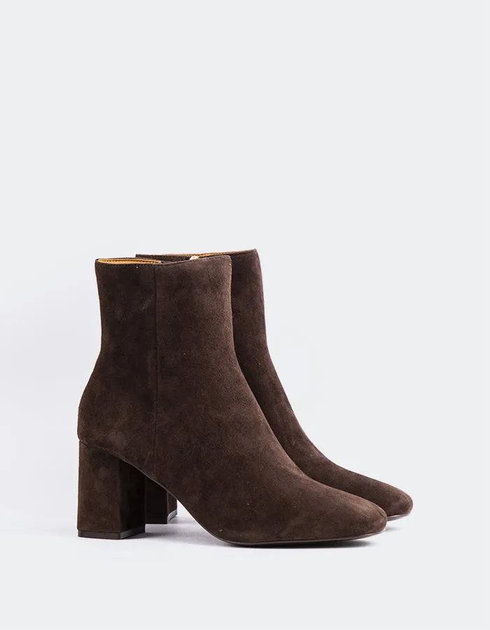 Sarchi Chocolate Suede sold by L'Intervalle product image thumbnail 3