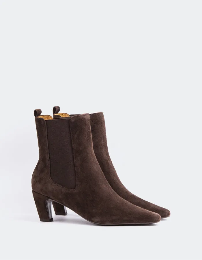 Cartago Chocolate Suede sold by L'Intervalle product image thumbnail 3