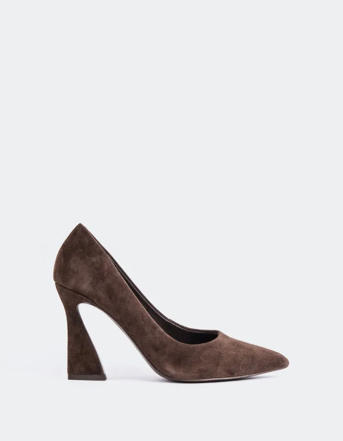 Amanda Brown Suede sold by L'Intervalle