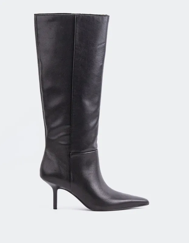 Derry Black Leather sold by L'Intervalle