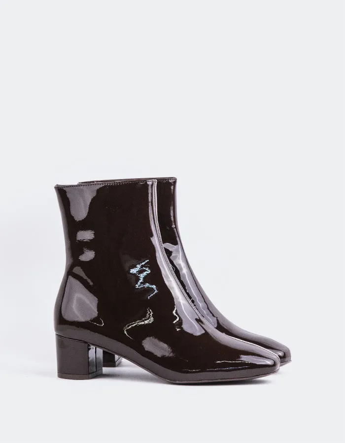 Tenby Brown Patent sold by L'Intervalle product image thumbnail 3