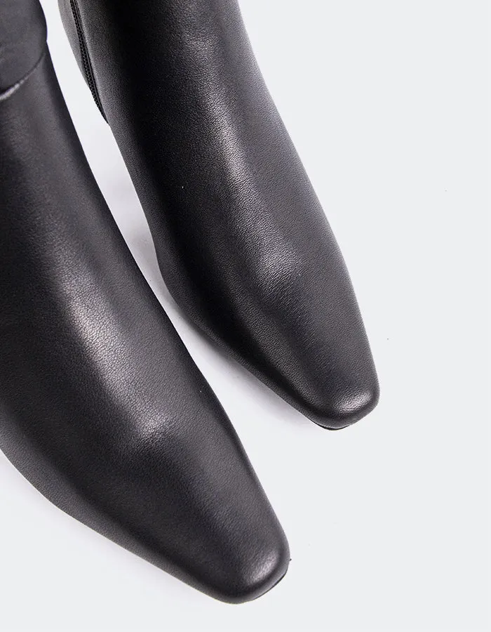 Golfito Black Leather sold by L'Intervalle product image thumbnail 2