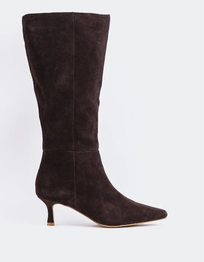 Golfito Chocolate Suede sold by L'Intervalle