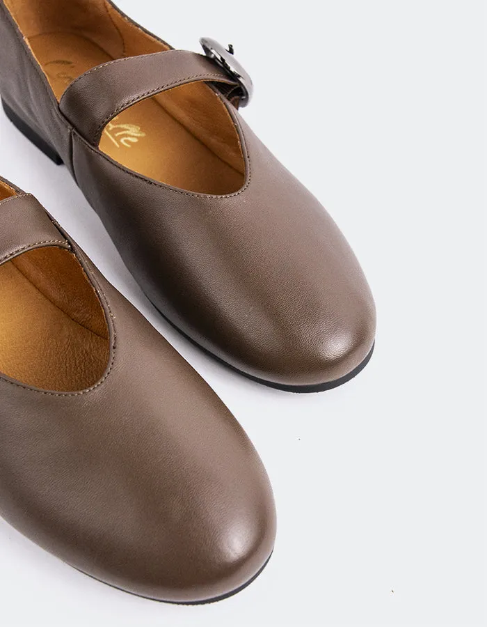 Nikole Brown Leather sold by L'Intervalle product image thumbnail 3