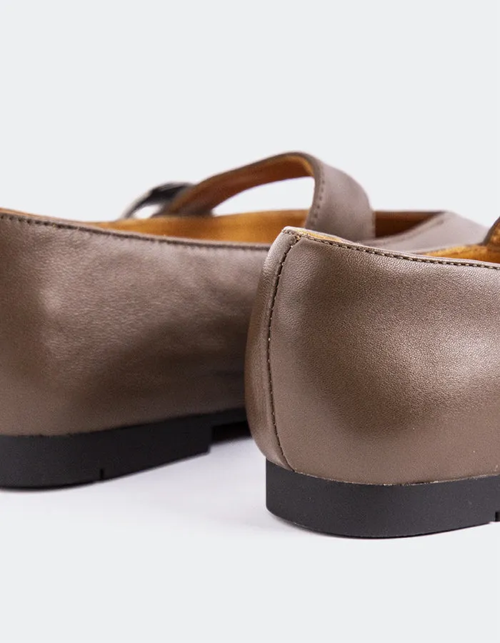 Nikole Brown Leather sold by L'Intervalle product image thumbnail 4