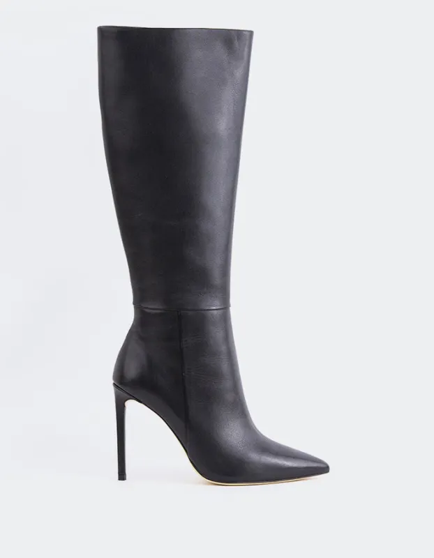 Kyrie Black Leather sold by L'Intervalle