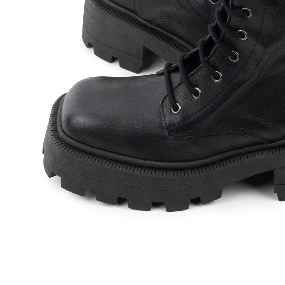 Slytherin Black Leather sold by L'Intervalle product image thumbnail 3