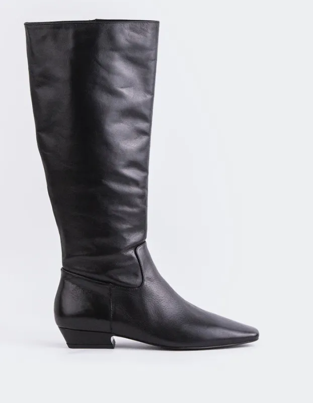 Alberoni Black Leather sold by L'Intervalle