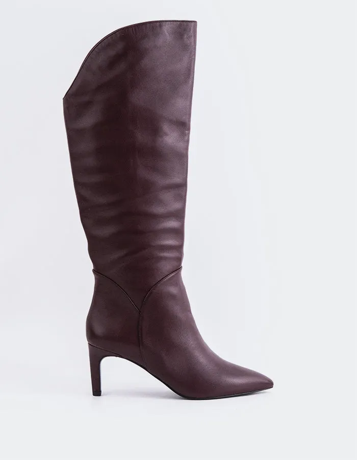 Belforte Burgundy Leather sold by L'Intervalle