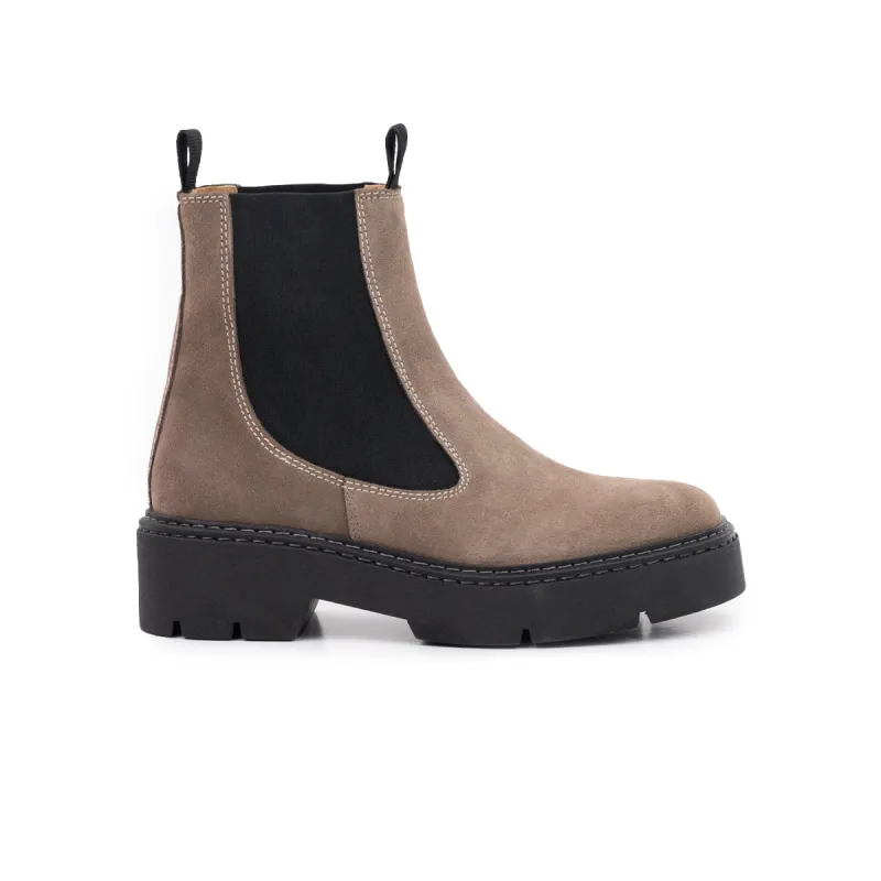 Columbus Taupe Suede sold by L'Intervalle