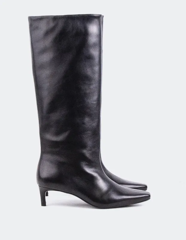 Raissa Black Leather sold by L'Intervalle