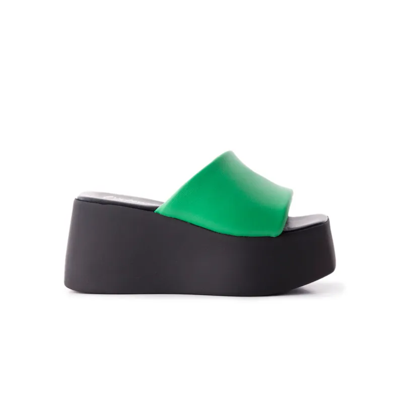 Apple Green Leather sold by L'Intervalle