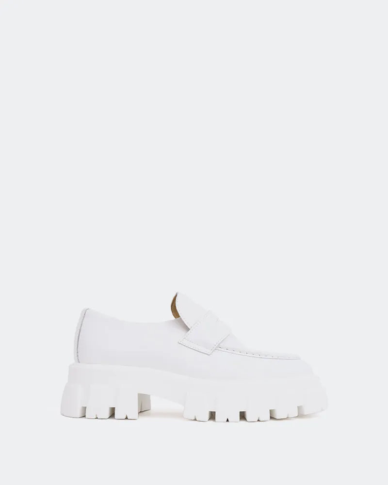 Alberni White Leather sold by L'Intervalle