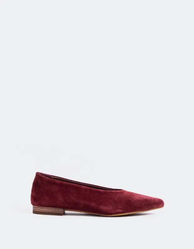 Thena Burgundy Suede made by L'Intervalle