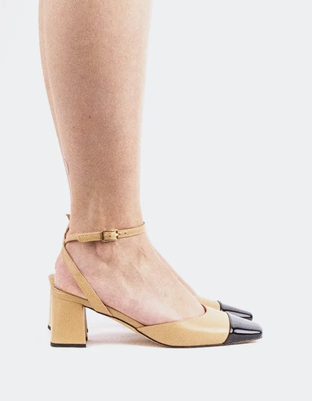 Ziana Camel Leather made by L'Intervalle