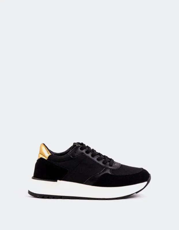 Creps Black made by L'Intervalle