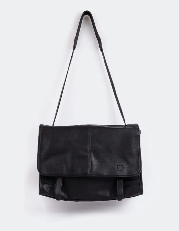 Solvay Black made by L'Intervalle