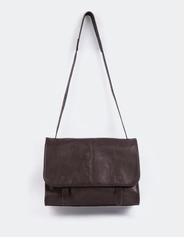 Fredda Coffee Leather made by L'Intervalle