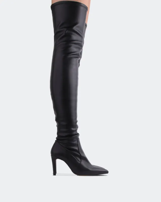 Emory Black Stretch sold by L'Intervalle