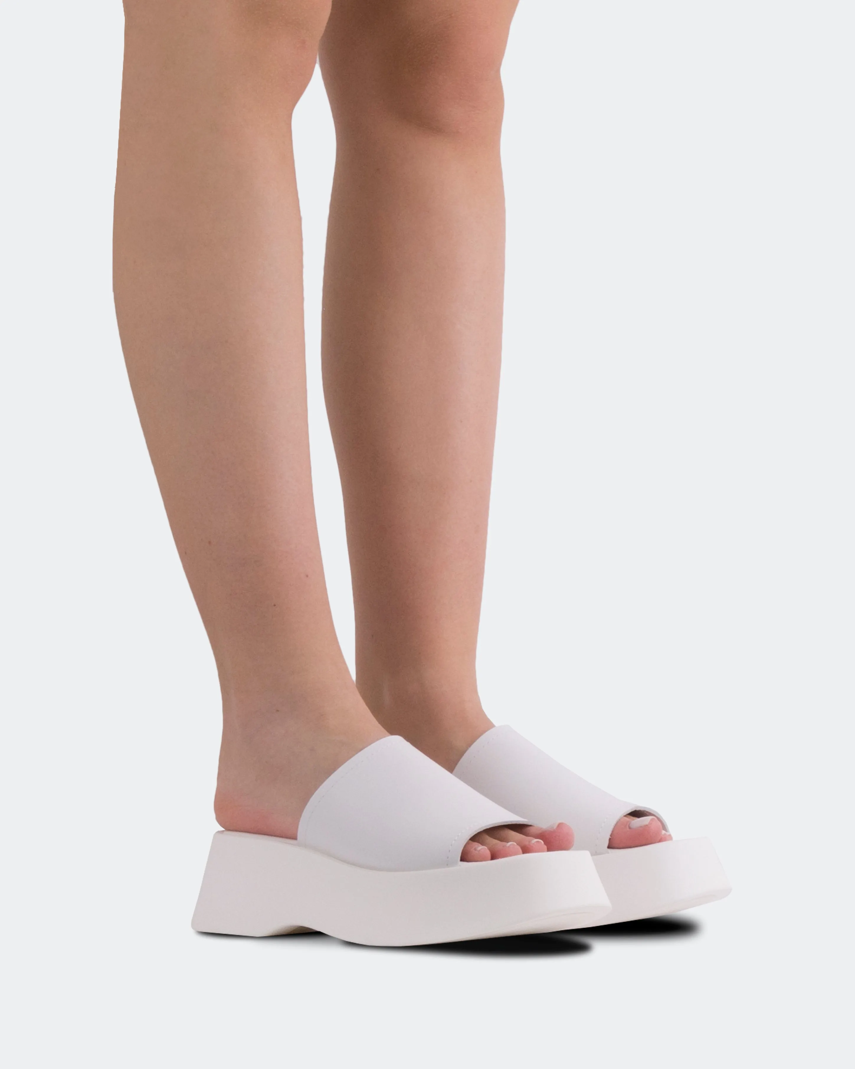 Mulder White Leather sold by L'Intervalle product image thumbnail 3