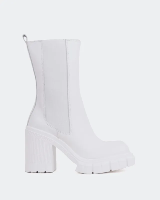 Maple White Leather sold by L'Intervalle