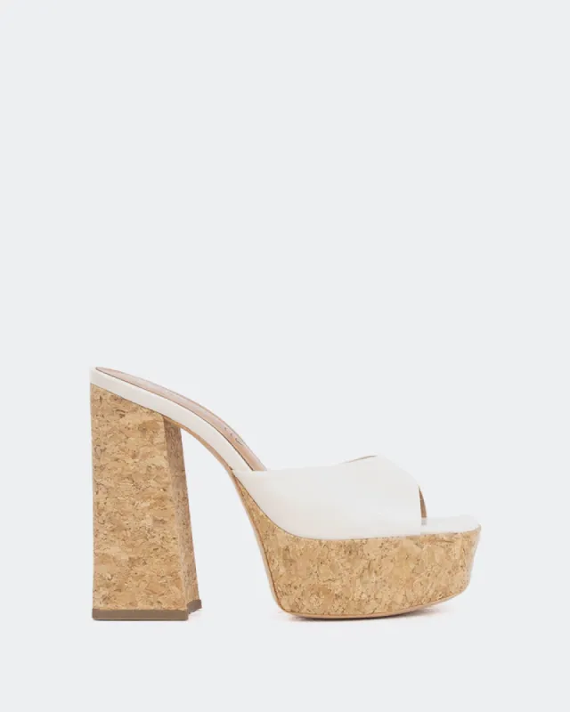 Jolla Vanilla Naplack sold by L'Intervalle