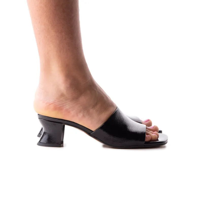 Pico Black Naplack sold by L'Intervalle