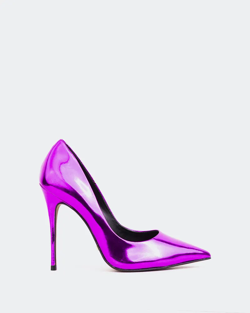 Teeva Fuchsia Mirror sold by L'Intervalle