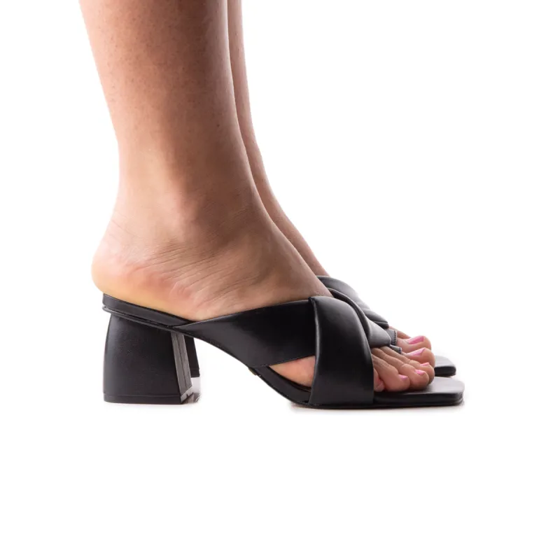 Tango Black Leather sold by L'Intervalle