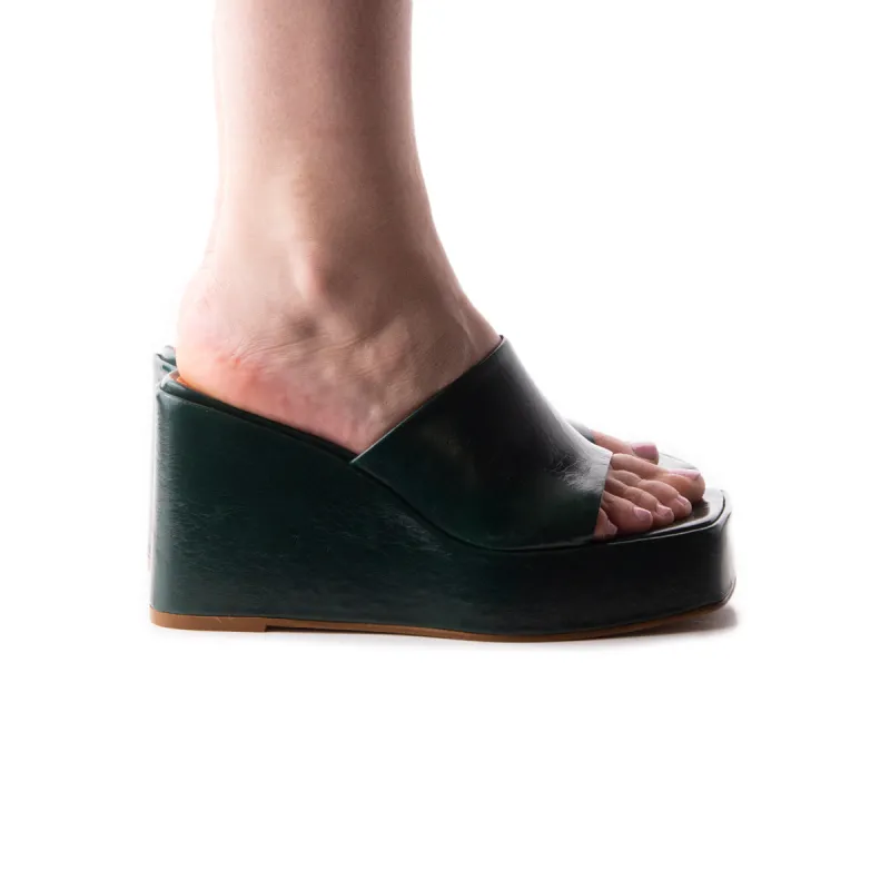 Matamoros Green Leather sold by L'Intervalle