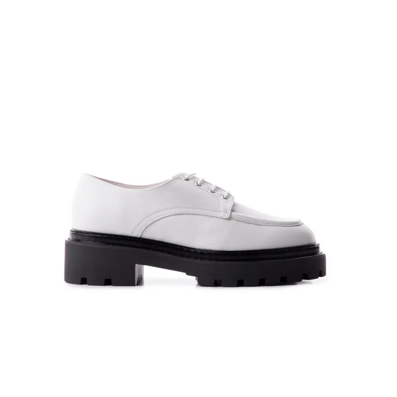 Huelva White Leather sold by L'Intervalle