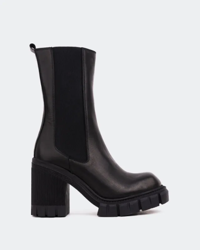 Maple Black Leather sold by L'Intervalle