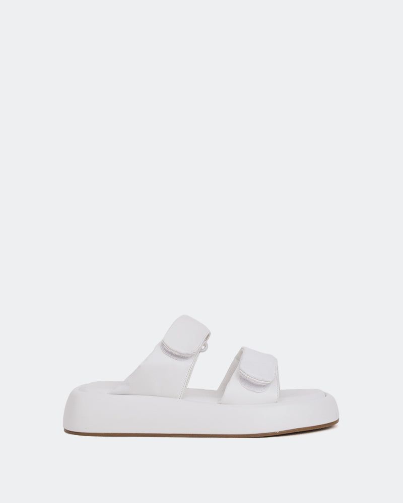 Isoria White Leather sold by L'Intervalle