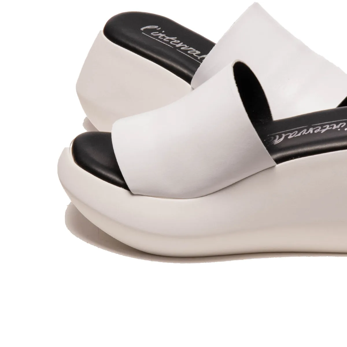 Dayo White Leather sold by L'Intervalle product image thumbnail 5