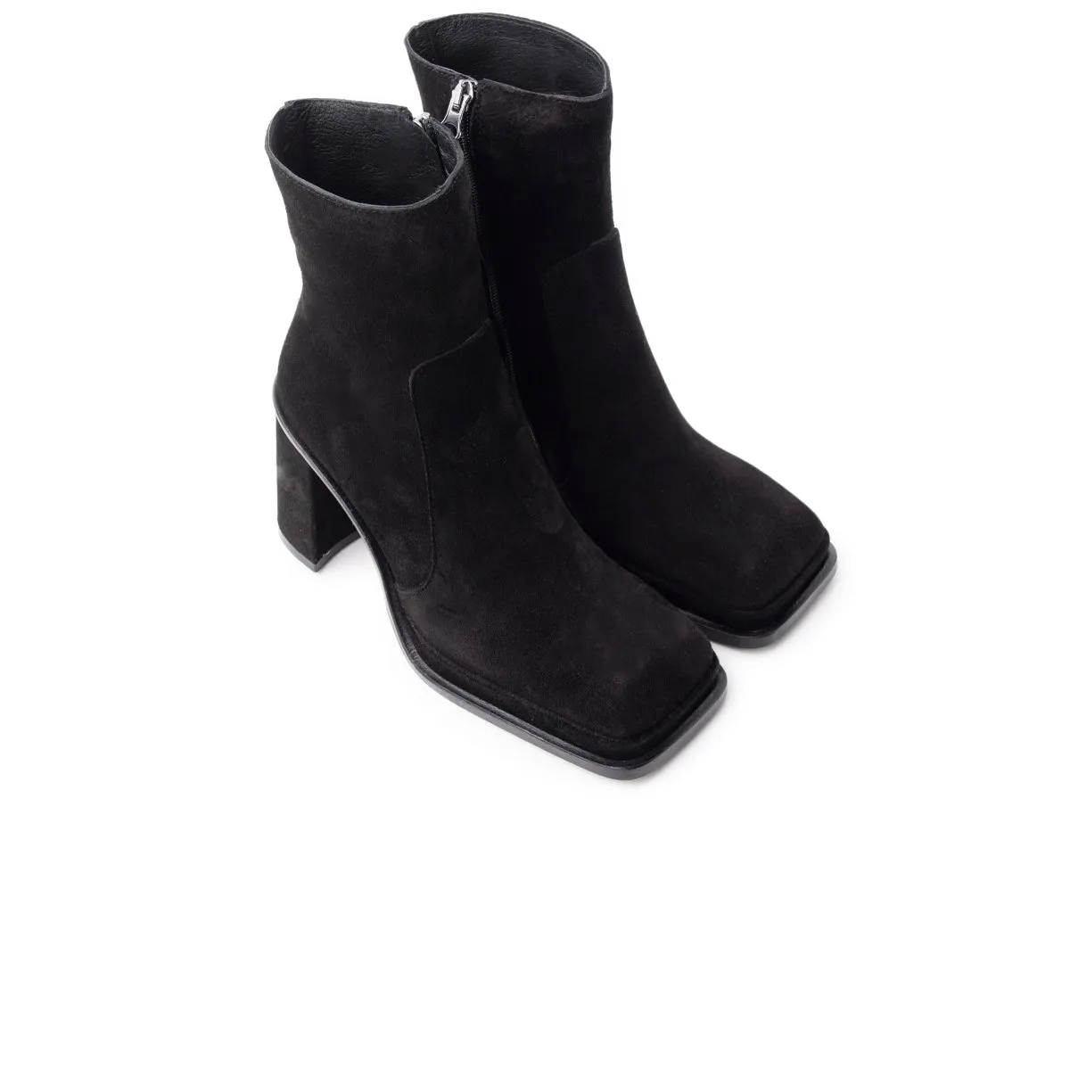 Bowen Black Suede sold by L'Intervalle product image thumbnail 2
