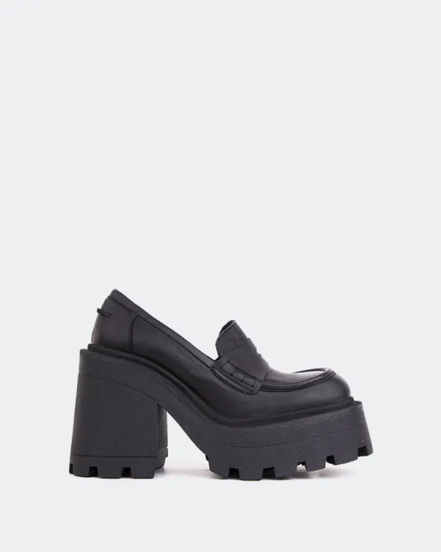 Tonya Black Leather sold by L'Intervalle