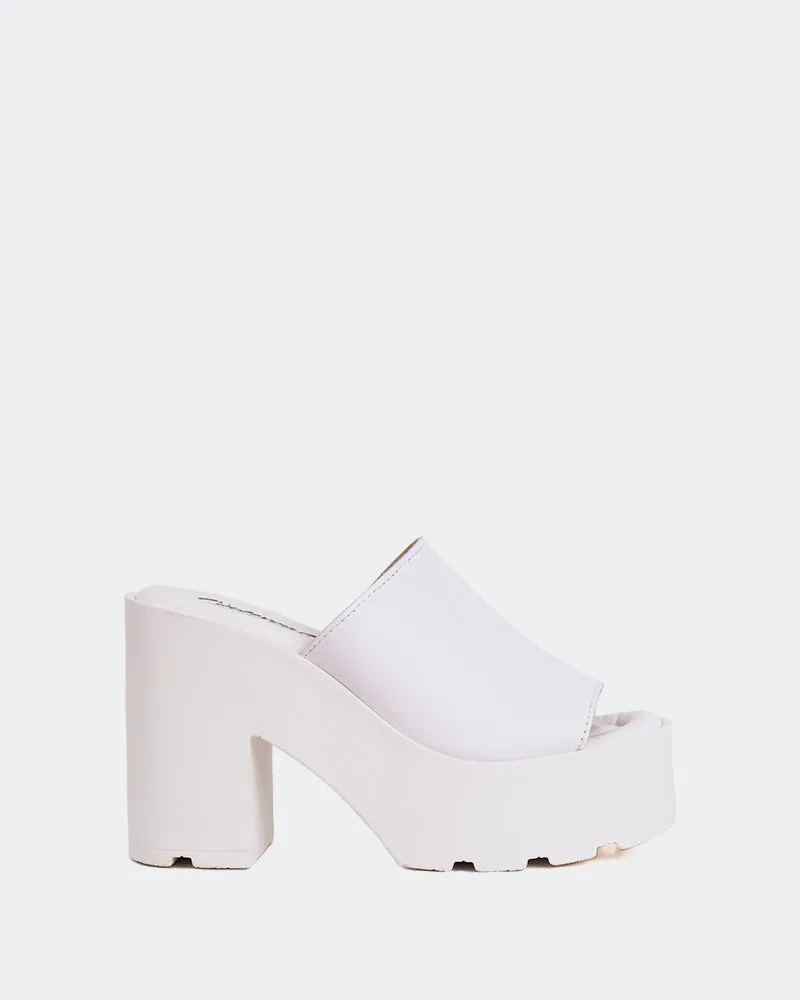 Ranchers White Leather sold by L'Intervalle