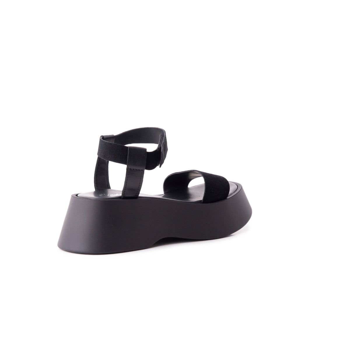 Aguo Black Leather sold by L'Intervalle product image thumbnail 2