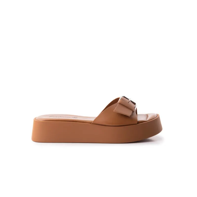 Sweets Tan Leather sold by L'Intervalle