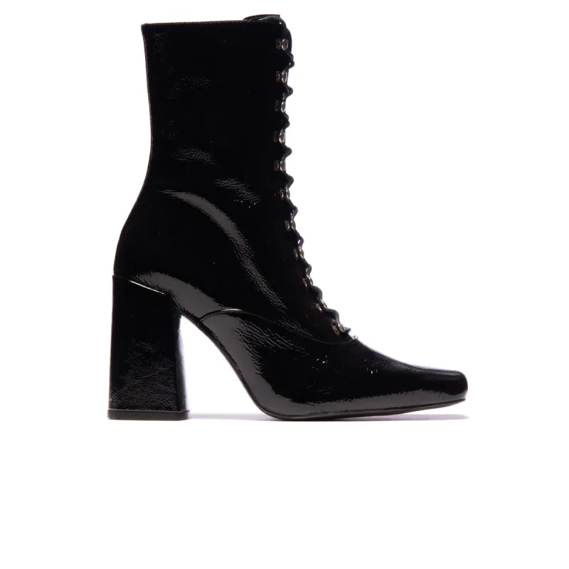 Corsa Black Naplack sold by L'Intervalle