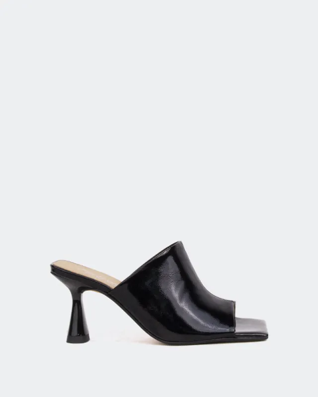 Anarin Black Naplack/Naplack Noir sold by L'Intervalle