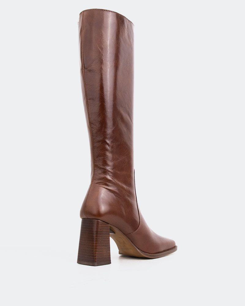 Elland Chestnut Leather sold by L'Intervalle product image thumbnail 3