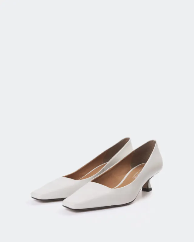 Sackett Off White Leather sold by L'Intervalle