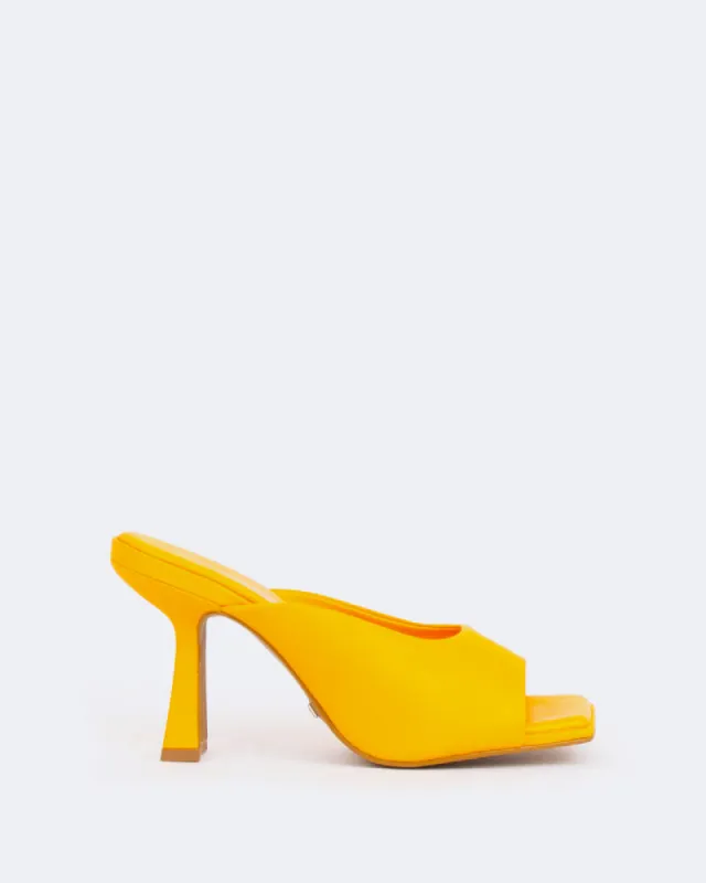 Noella, Orange Leather/Cuir Orange sold by L'Intervalle