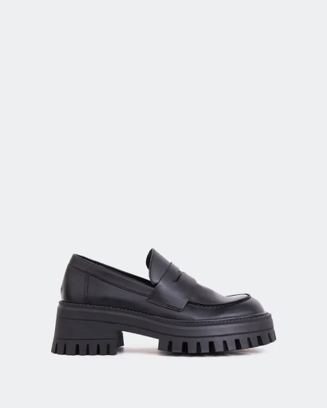 Zuta Black Leather sold by L'Intervalle